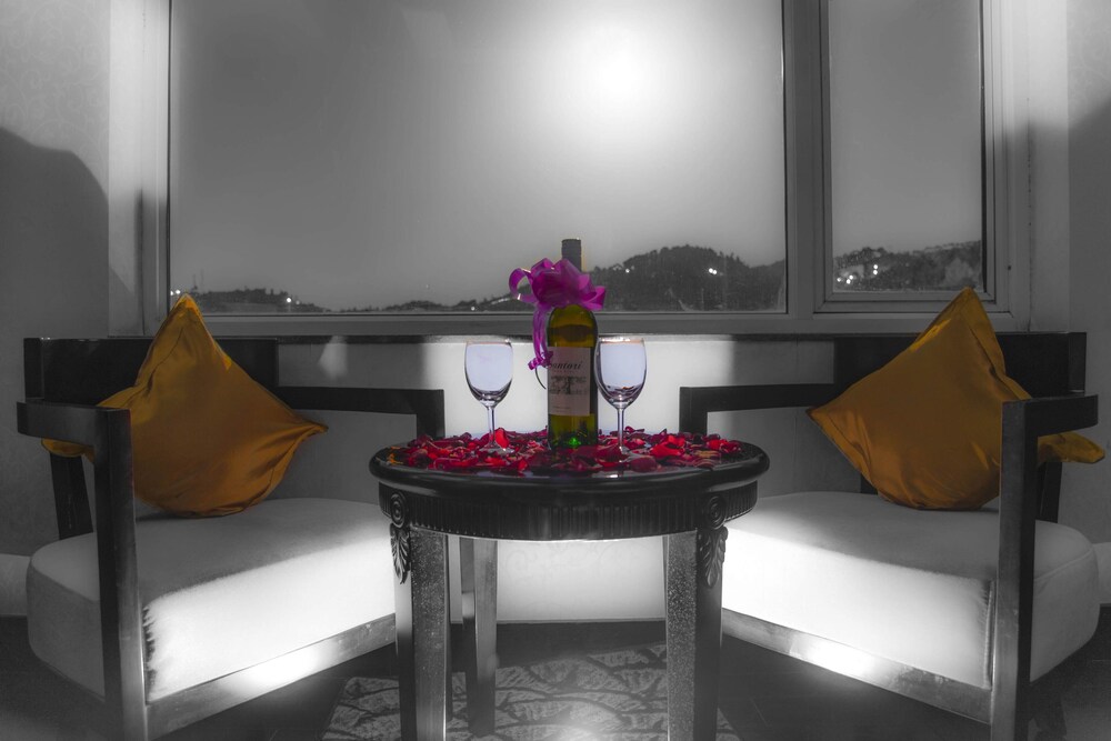 Treehouse MARS Valley View in Shimla Best Rates & Deals on Orbitz