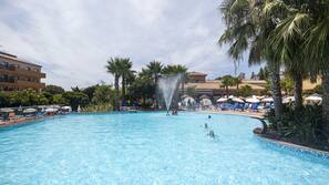 Piscina externa sazonal