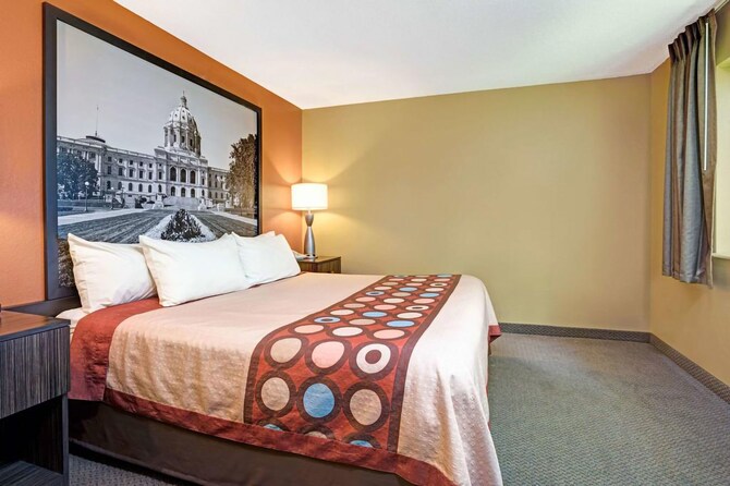 hotel rooms in blaine mn