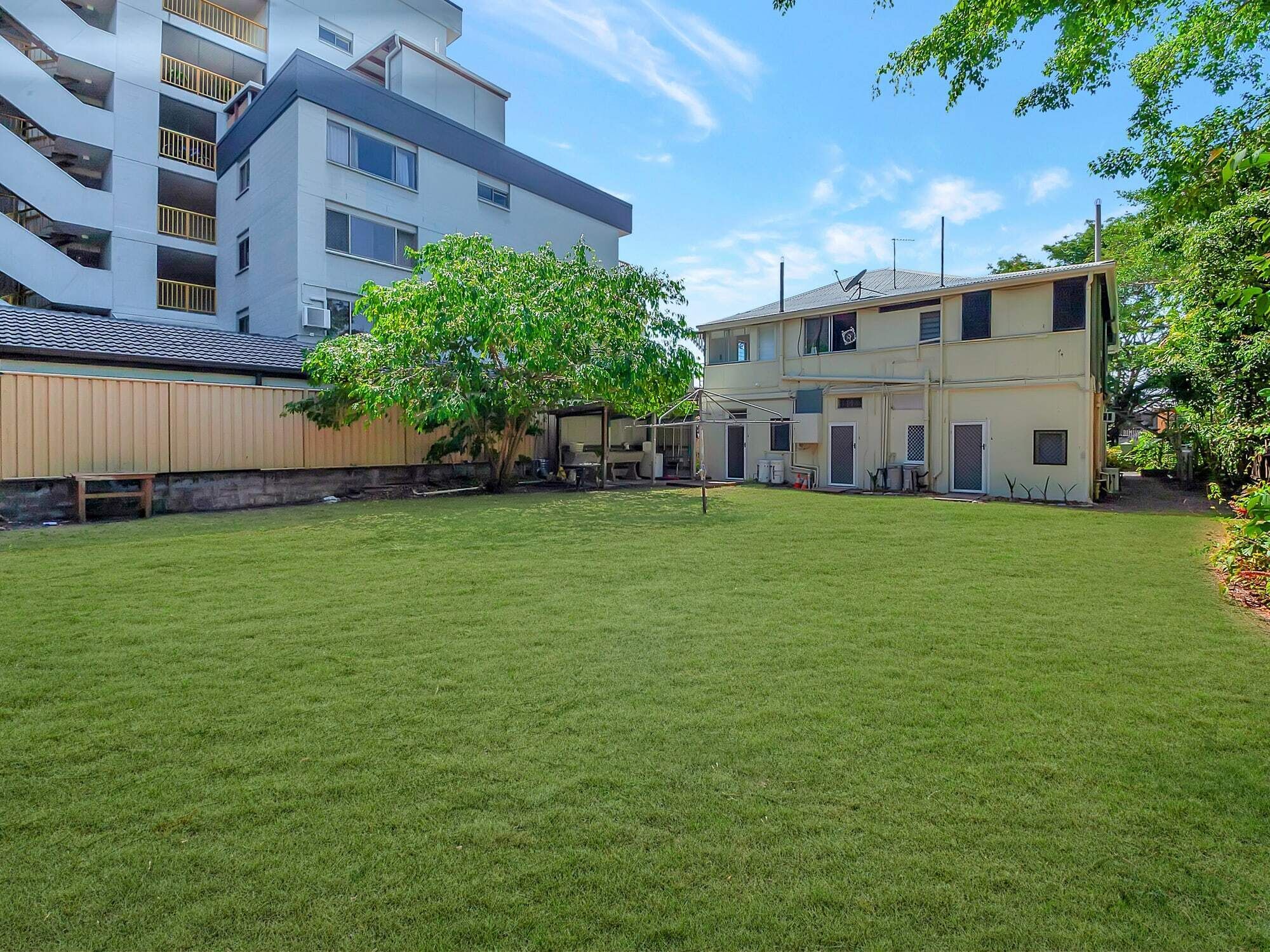 Tropical on Mckenzie MK1