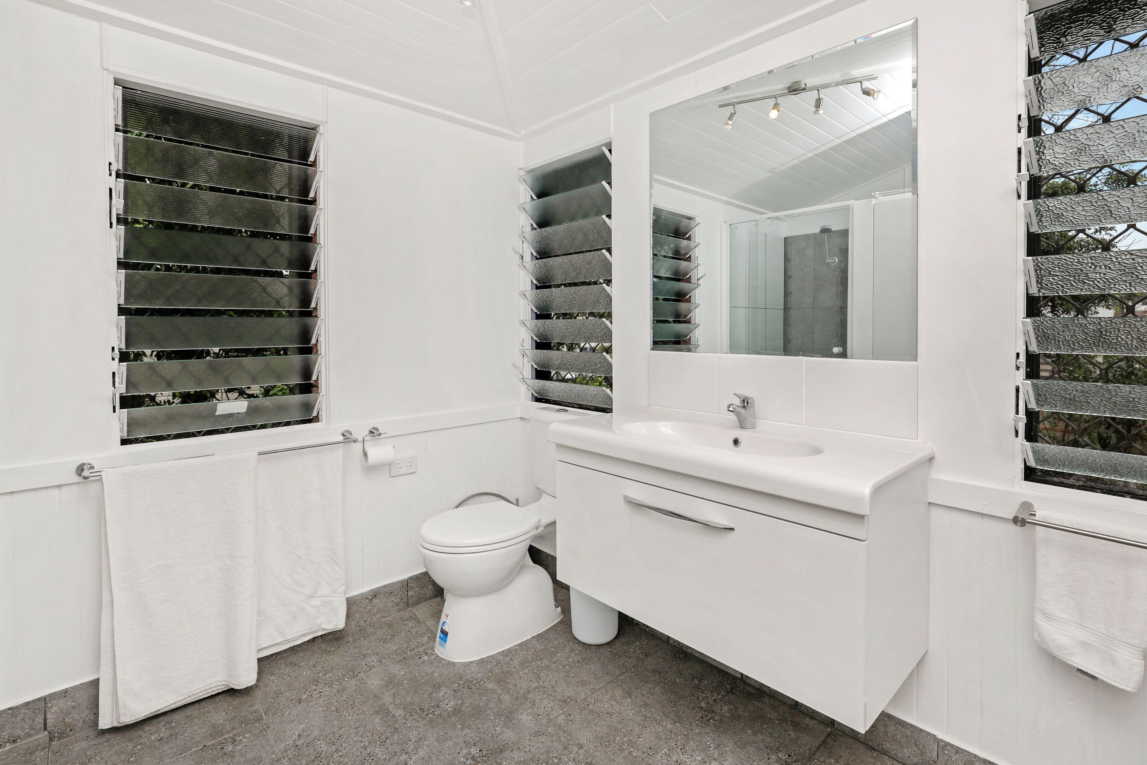 Tropical on Mckenzie MK1