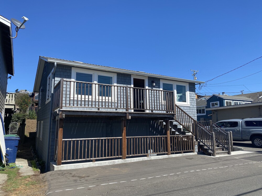 Cottage with three bedrooms just a short walk from the beach