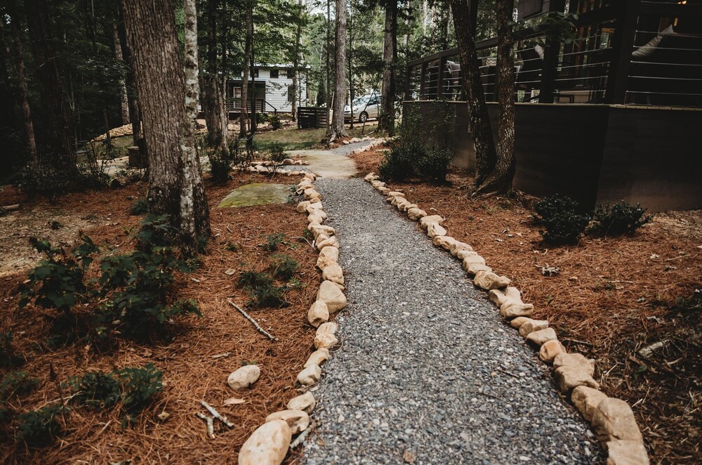 Leprechaun Lodge at The Retreat at Deer Lick Falls