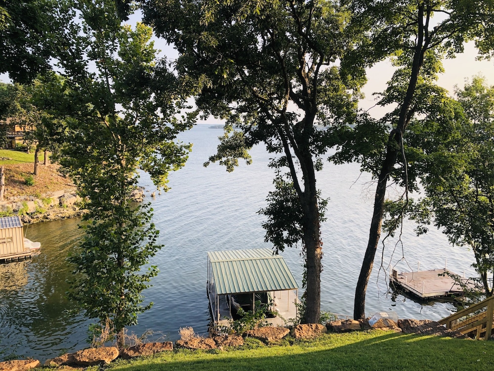 Rustic charm awaits you on Monkey Island with beautiful views of Grand Lake.