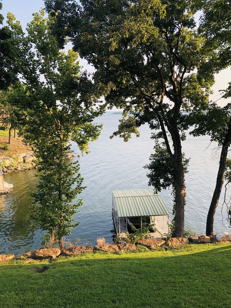 Rustic charm awaits you on Monkey Island with beautiful views of Grand Lake.