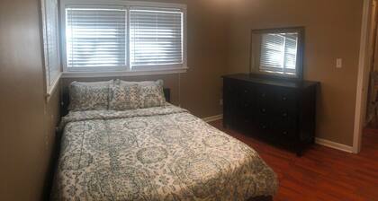Comfortable 2 Bedroom Close to Waycross Downtown