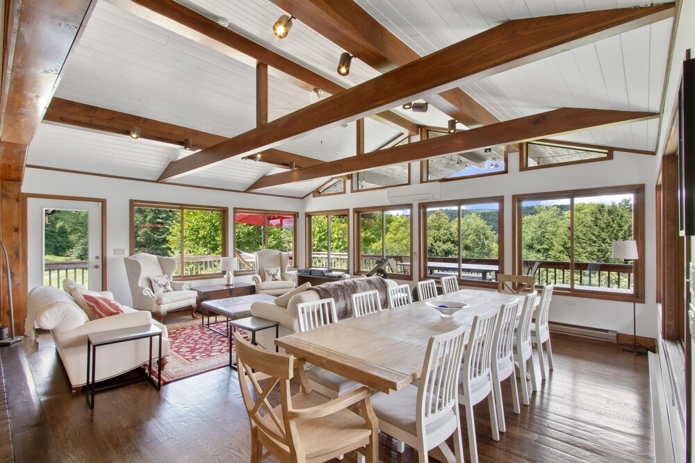 Stunning Catskills lodge with private lake in 70 acres Deals & Reviews