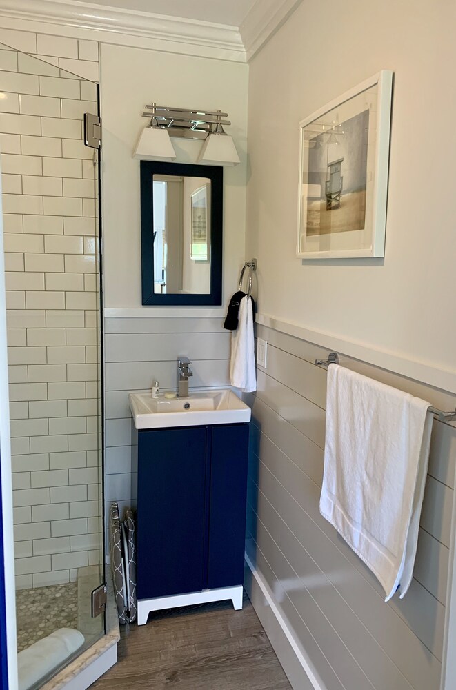 Harbor View Landing, Mystic CT The Cove Waterfront Cottage in Mystic