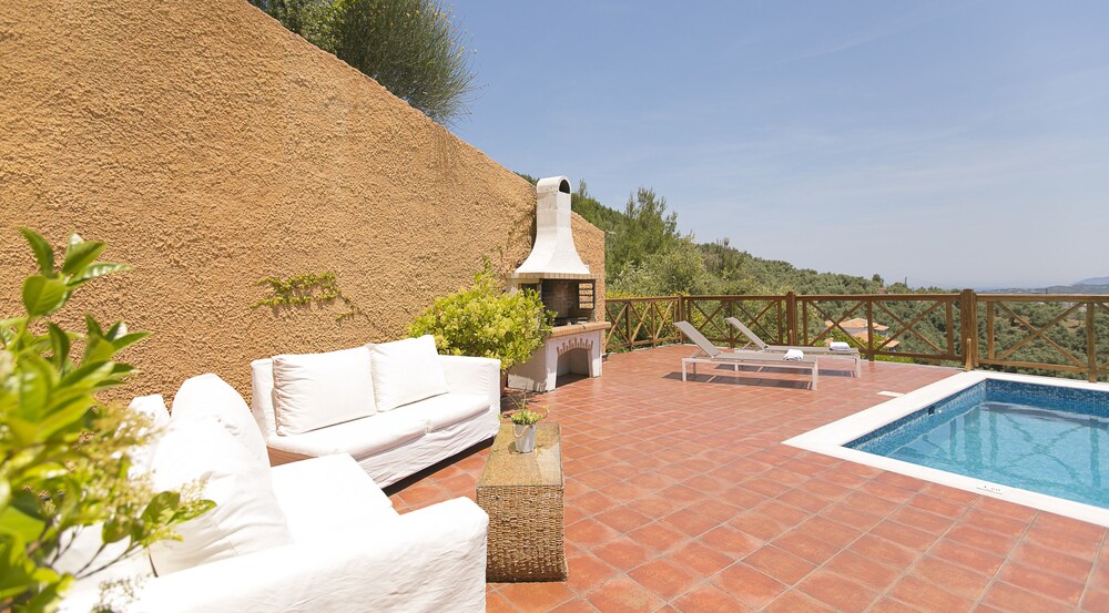 Skiathos Town Hotels With Pools Skiathos Town Hotels With Pools