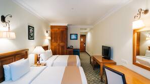 Minibar, in-room safe, desk, iron/ironing board