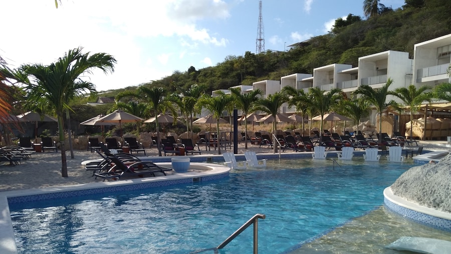 The Ritz Village Hotel - Adults Only