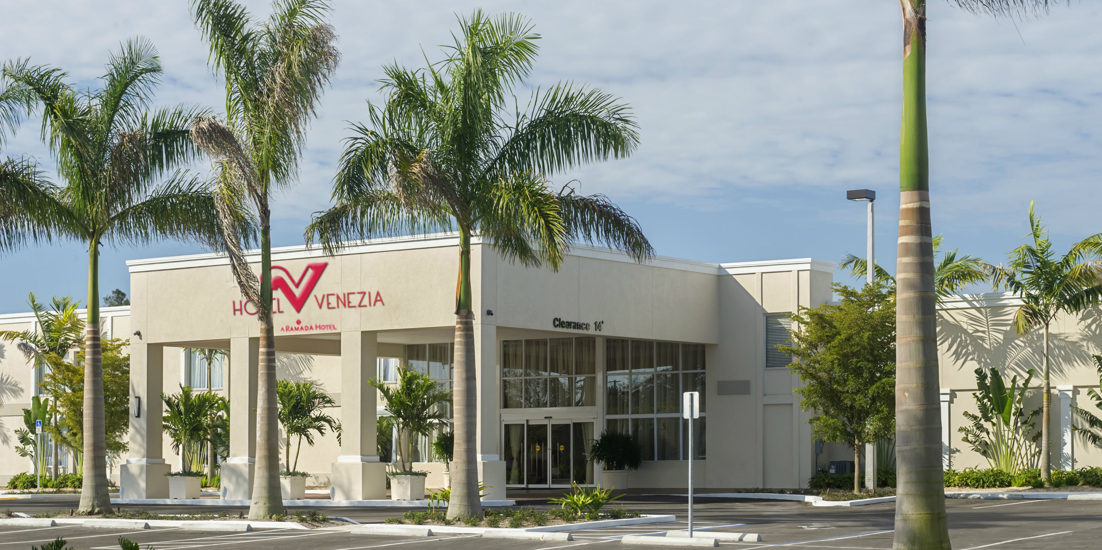 Ramada by Wyndham Venice Hotel Venezia in Venice, United States