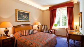 Literie de qualité supérieure, couette en duvet d'oie, minibar