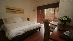 Literie de qualité supérieure, surmatelas, minibar