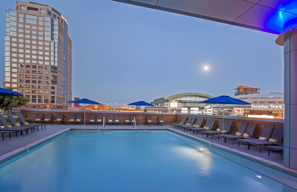 Kimpton Hotel Palomar Phoenix Cityscape in Phoenix Best Rates & Deals
