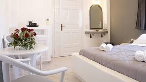 In-room safe, desk, blackout drapes, free WiFi
