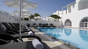 Outdoor pool, sun loungers
