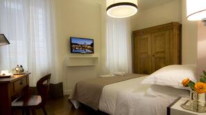 Couette en duvet d'oie, coffre-forts dans les chambres, bureau