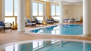 Indoor pool, pool loungers