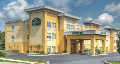 La Quinta Inn & Suites by Wyndham Harrisburg-Hershey
