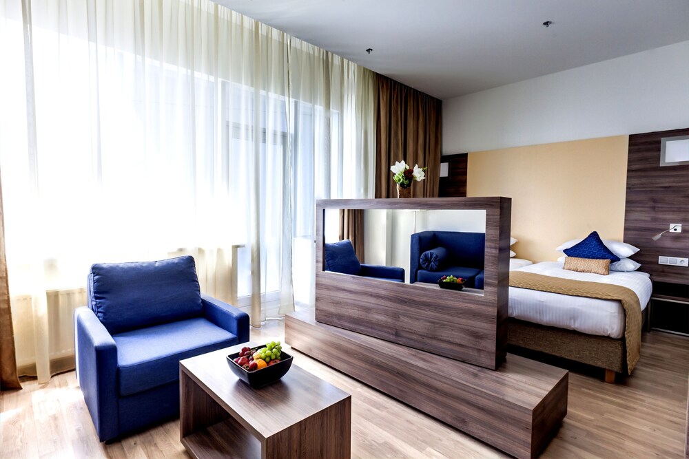 Foto - Ramada Encore Kyiv