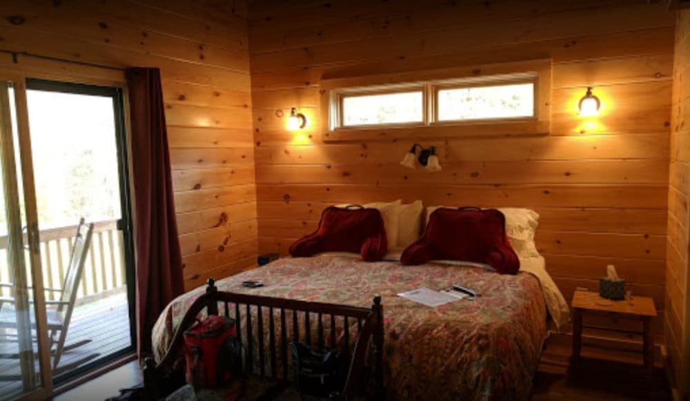 The Log Cabin Bed Breakfast Reviews Photos Rates Ebookers Com