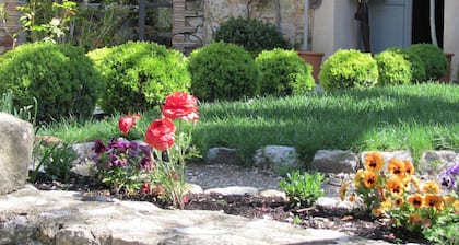 Les Rosées