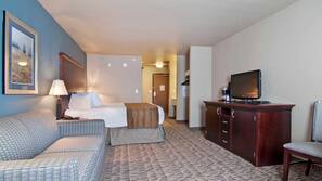 Desk, iron/ironing board, free WiFi, wheelchair access