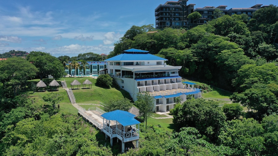 Paradise Flamingo Beach Hotel