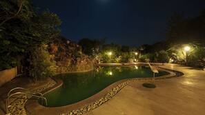 3 outdoor pools, pool umbrellas