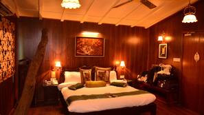 Premium bedding, individually furnished, desk, free WiFi