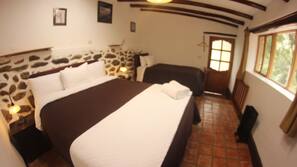 In-room safe, free WiFi