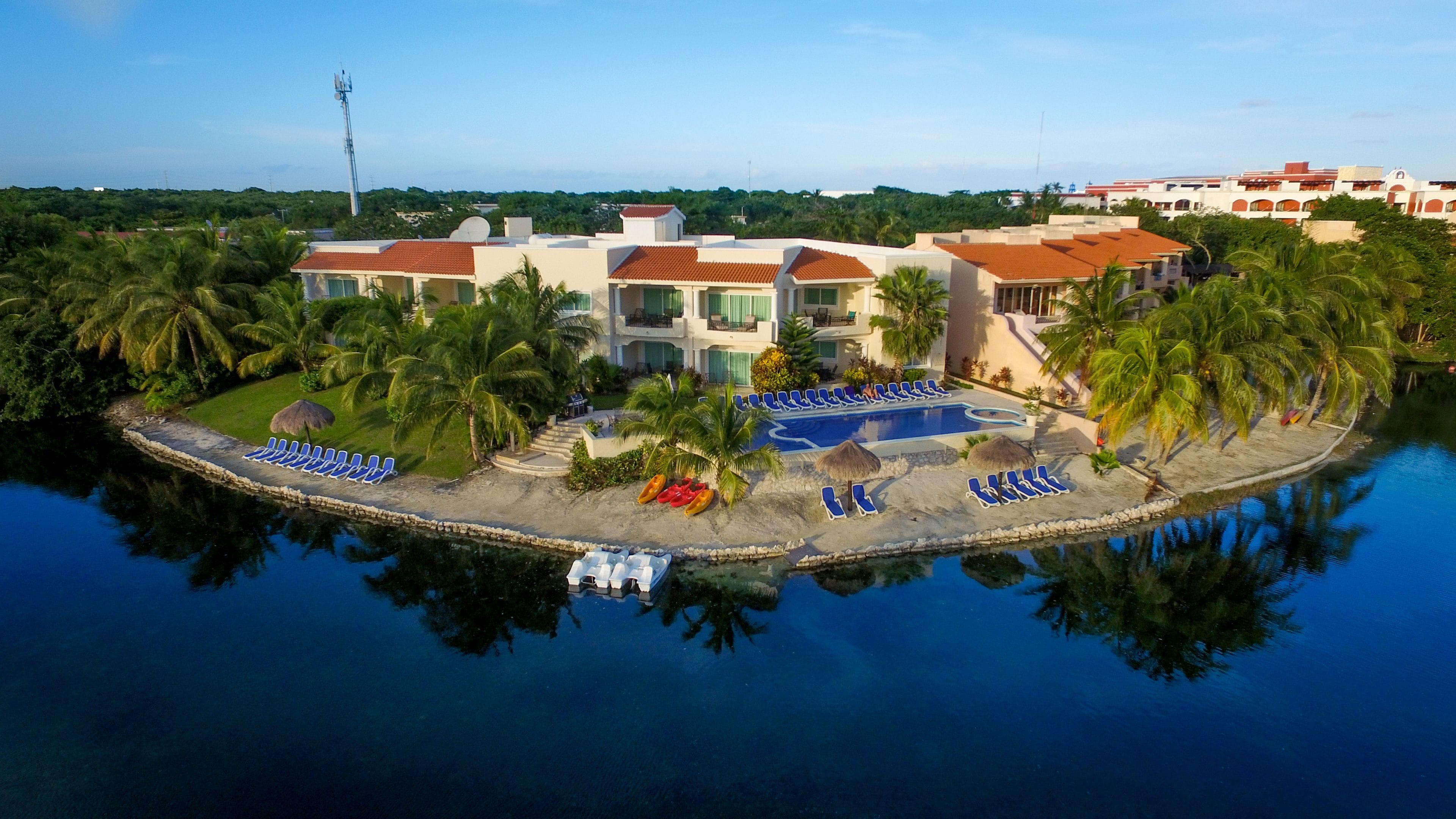Aventuras Club Lagoon in Puerto Aventuras, Mexico