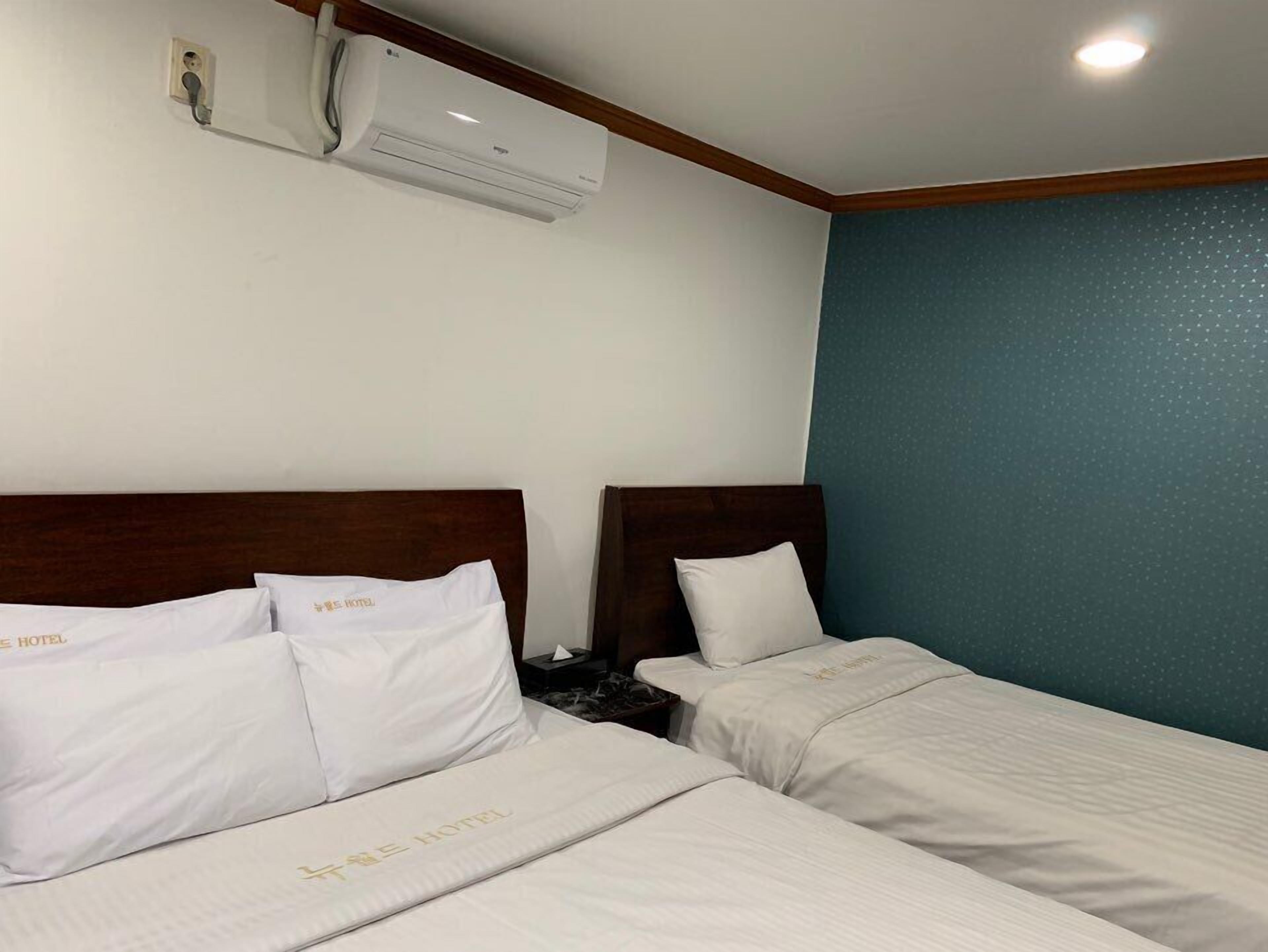 ホテル ニュー ワールド 口コミ 部屋写真 料金 お得情報 エクスペディア