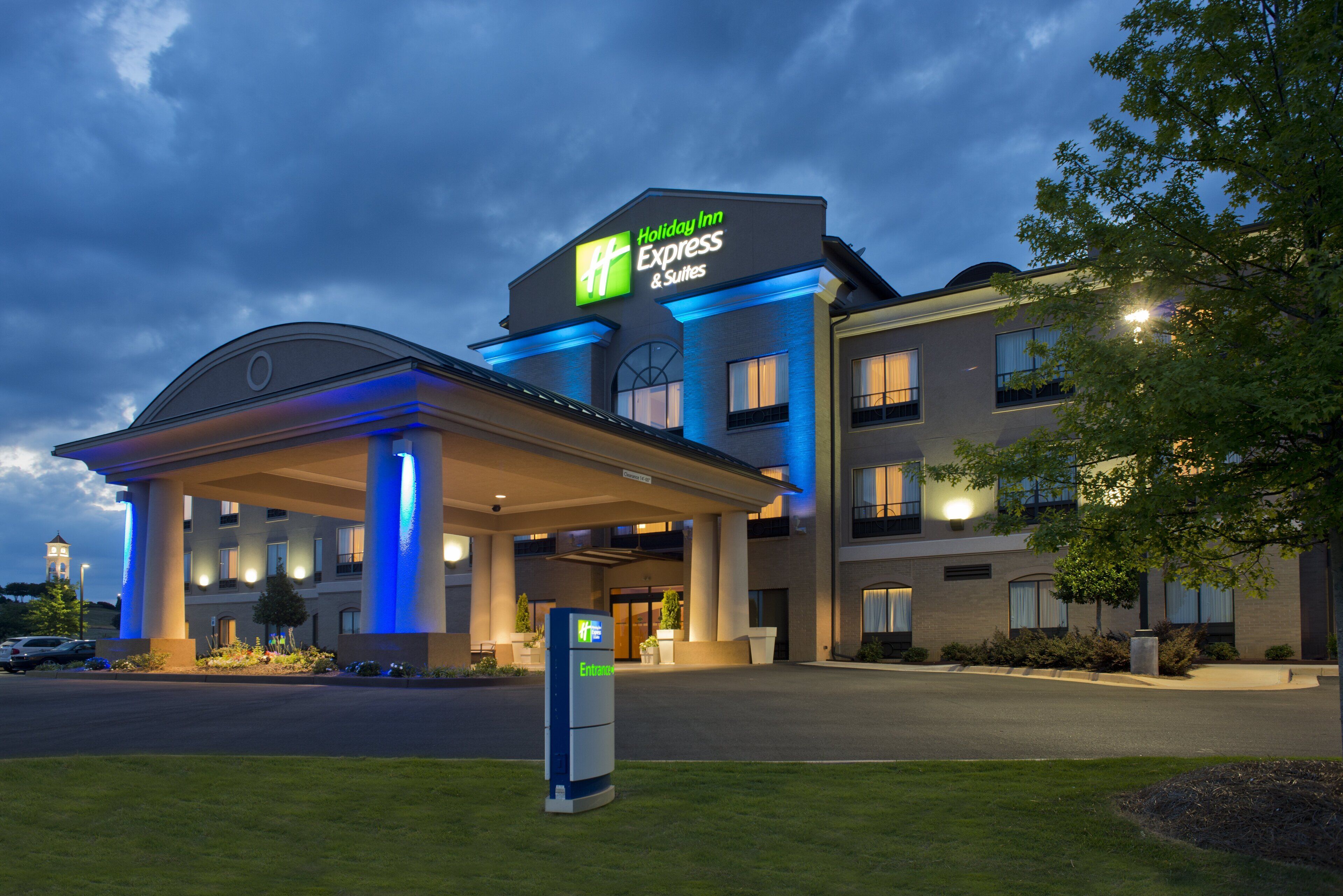 Holiday Inn Express Hotel & Suites Prattville South in Prattville, United States