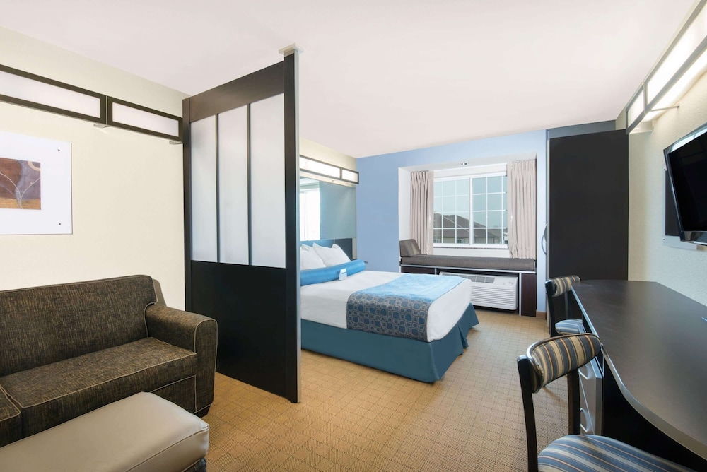 Microtel Inn & Suites by Wyndham Stanley