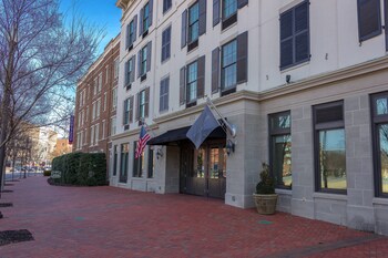 SpringHill Suites Huntsville West/Research Park