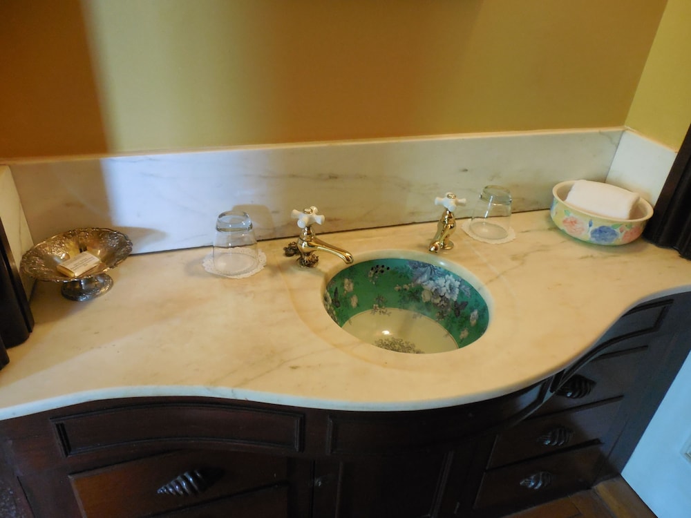 The Proctor Mansion Inn in Wrentham Hotel Rates & Reviews on Orbitz