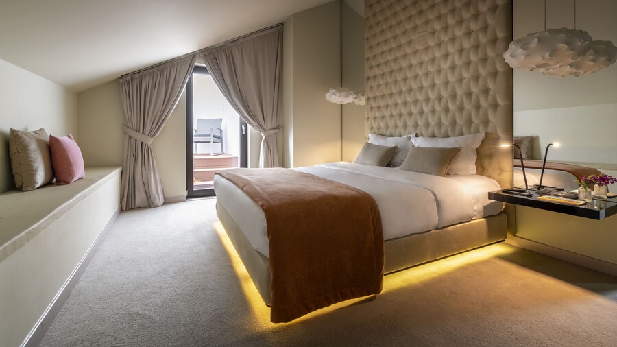 9Hotel Mercy