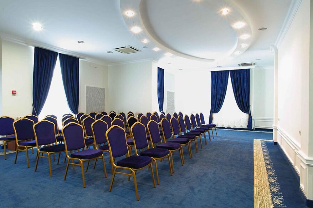 Photo - Olympic Hotel