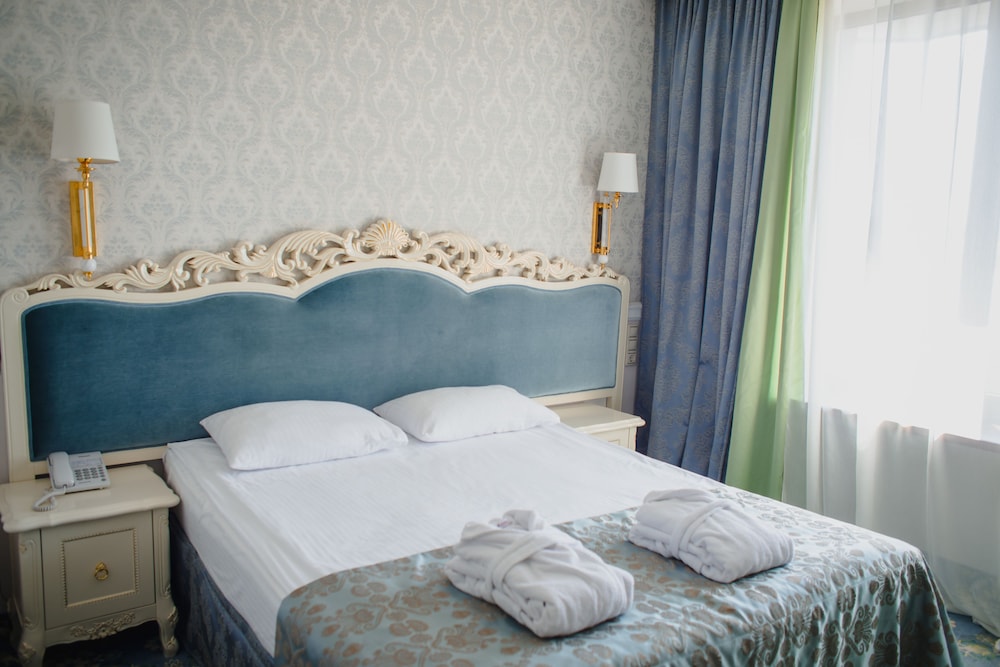 Photo - Olympic Hotel