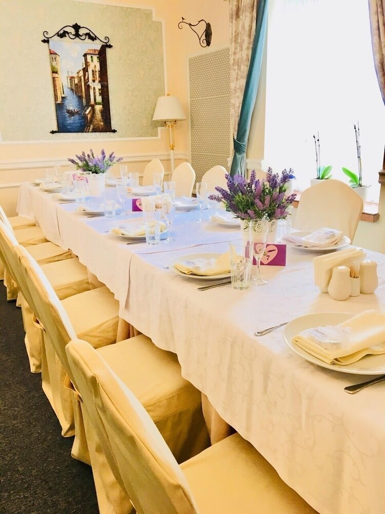 Photo - Olympic Hotel