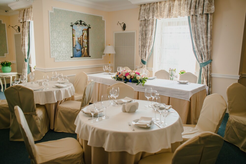 Photo - Olympic Hotel