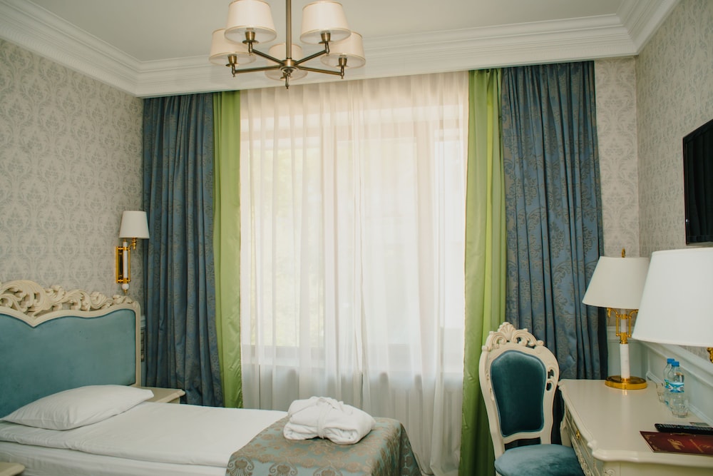 Photo - Olympic Hotel