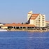 Lakes Hotel