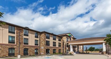Holiday Inn Express & Suites Austin NW - Lakeway, an IHG Hotel