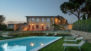 Seasonal outdoor pool, sun loungers