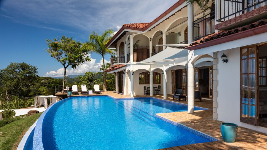 El Castillo - Adults only