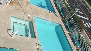 2 outdoor pools, sun loungers
