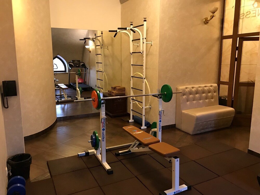 Gym, Staro Hotel